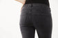 01 STRAIGHT. Jeans aus Bio-Baumwolle mit Bauchbund in FADED BLACK - Jeans-9•BORROUGHS