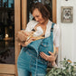 THE CLASSIC MUMSIE - Umstands- und Trageoverall in Jeans Midi Blue - Jumpsuit-9•BORROUGHS